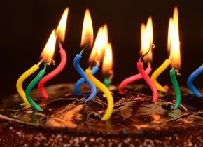 Dnes slavíme 34. narozeniny!